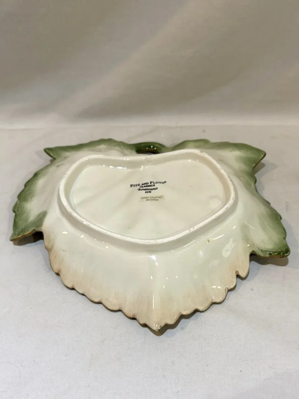 Fitz and Floyd Classics Renaissance Leaf Plate Dish Embossed Gold Accent